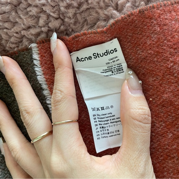 Acne studios scarf - Picture 5 of 5